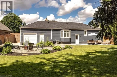 86 Cumming Court Ancaster ON L9G 1V3