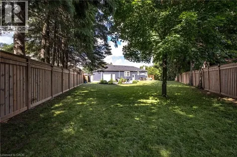86 Cumming Court Ancaster ON L9G 1V3