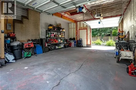 86 Cumming Court Ancaster ON L9G 1V3