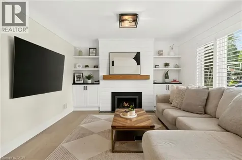86 Cumming Court Ancaster ON L9G 1V3