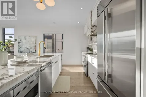 3736 Mangusta Court Innisfil ON L9S 0L5