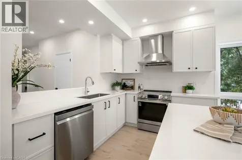 82 Chalmers Street North Cambridge ON N1R 5B8