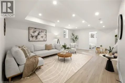 84 Chalmers Street North Cambridge ON N1R 5B8