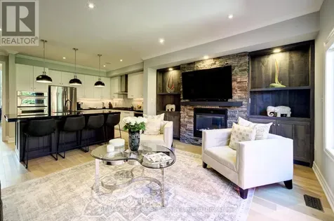 17 Collship Lane Collingwood ON L9Y 0J6