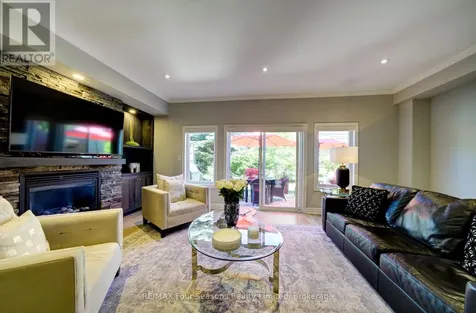 17 Collship Lane Collingwood ON L9Y 0J6