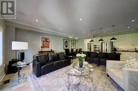 17 Collship Lane Collingwood ON L9Y 0J6