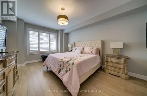 17 Collship Lane Collingwood ON L9Y 0J6