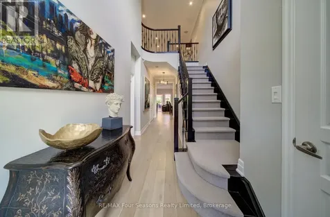 17 Collship Lane Collingwood ON L9Y 0J6