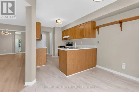 66 Woodgate Way Ottawa ON K2J 4E6