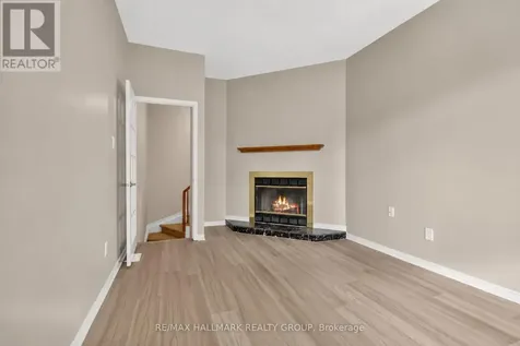 66 Woodgate Way Ottawa ON K2J 4E6