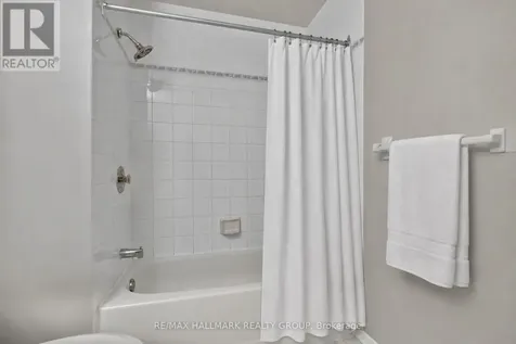 66 Woodgate Way Ottawa ON K2J 4E6