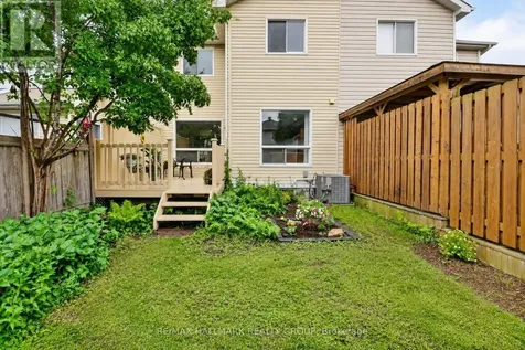 66 Woodgate Way Ottawa ON K2J 4E6