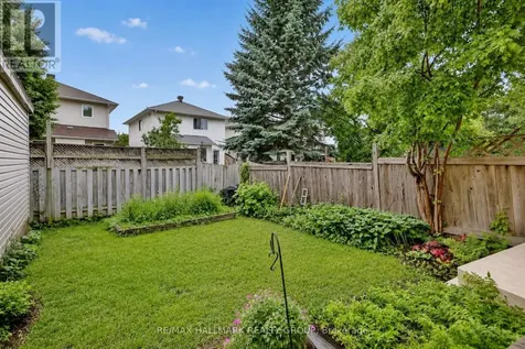 66 Woodgate Way Ottawa ON K2J 4E6