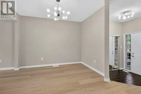 66 Woodgate Way Ottawa ON K2J 4E6