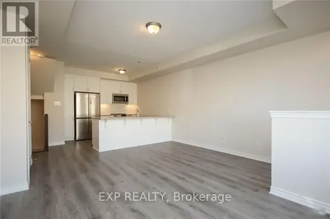 808 Mikinak Road Ottawa ON K1K 5A5