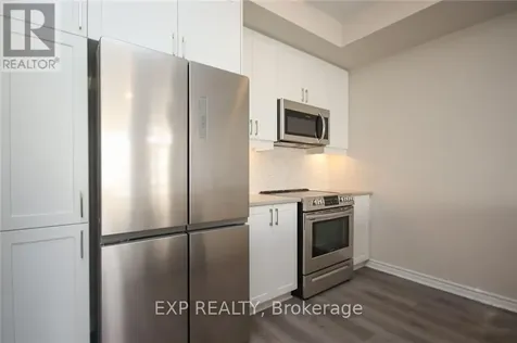 808 Mikinak Road Ottawa ON K1K 5A5
