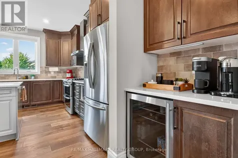 569 Chriscraft Way Ottawa ON K4M 1J8