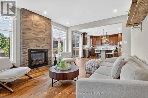 569 Chriscraft Way Ottawa ON K4M 1J8