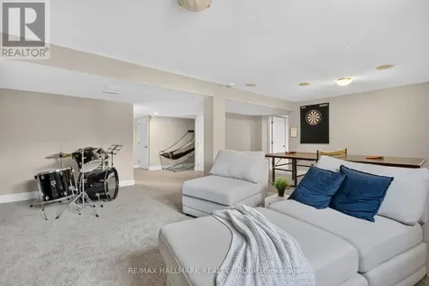 569 Chriscraft Way Ottawa ON K4M 1J8