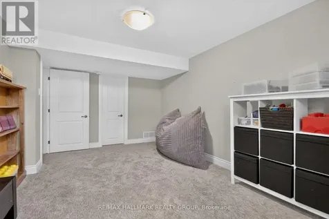 569 Chriscraft Way Ottawa ON K4M 1J8