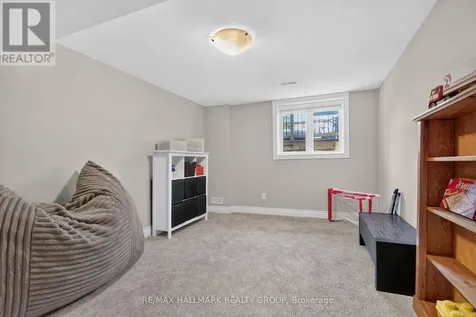 569 Chriscraft Way Ottawa ON K4M 1J8