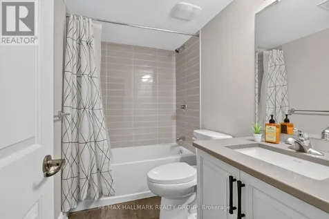 569 Chriscraft Way Ottawa ON K4M 1J8