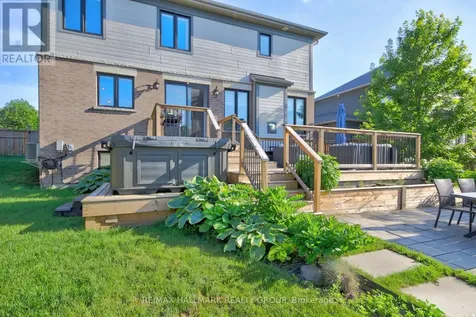 569 Chriscraft Way Ottawa ON K4M 1J8