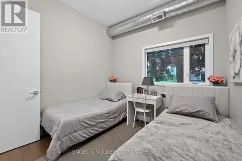 44 Byron Avenue Ottawa ON K1Y 3J1