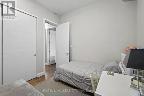 44 Byron Avenue Ottawa ON K1Y 3J1