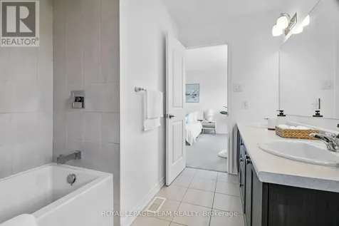 4852 Abbott Street East Ottawa ON K2V 0J9