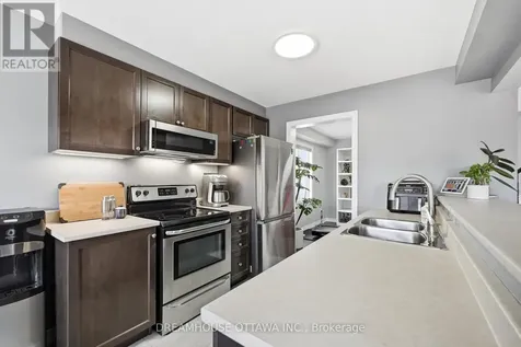 124 Pennant Avenue Ottawa ON K2J 5W6