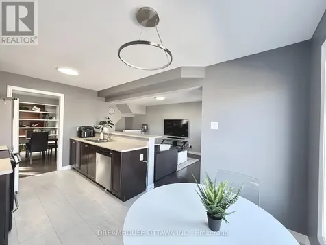 124 Pennant Avenue Ottawa ON K2J 5W6