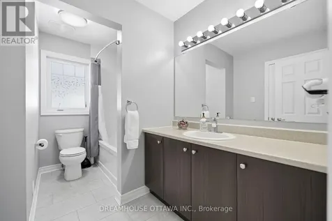 124 Pennant Avenue Ottawa ON K2J 5W6