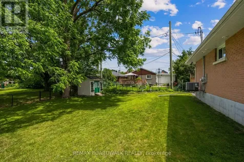 1311 Adirondack Drive Ottawa ON K2C 2V7