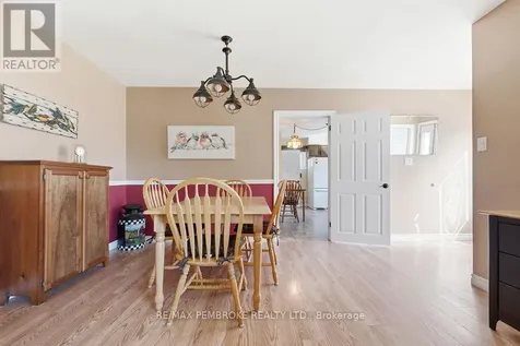 92 Ken Avenue Laurentian Valley ON K8A 6W5