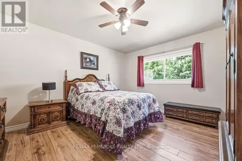 92 Ken Avenue Laurentian Valley ON K8A 6W5
