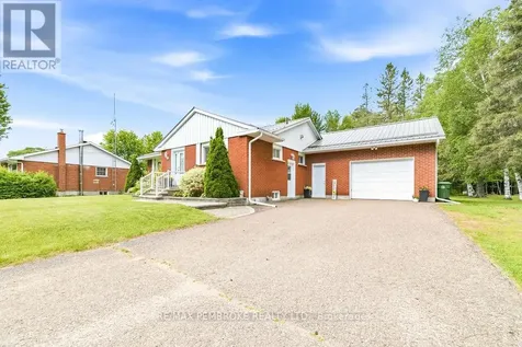 92 Ken Avenue Laurentian Valley ON K8A 6W5