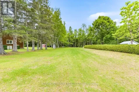 92 Ken Avenue Laurentian Valley ON K8A 6W5