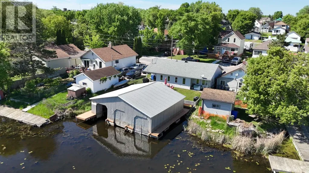 817 Second St S Kenora ON P9N 1H6