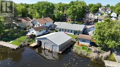 817 Second St S Kenora ON P9N 1H6