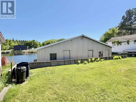 817 Second St S Kenora ON P9N 1H6