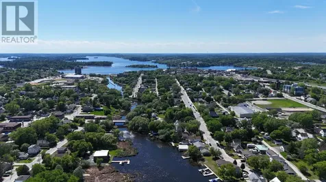 817 Second St S Kenora ON P9N 1H6
