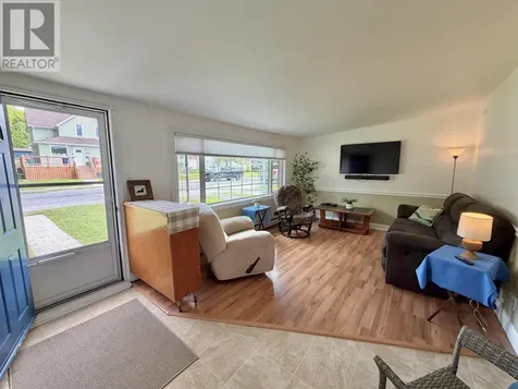 817 Second St S Kenora ON P9N 1H6