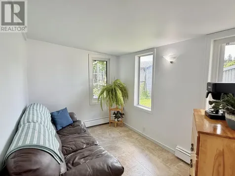 817 Second St S Kenora ON P9N 1H6