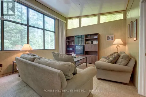 49 Leslie Street Wasaga Beach ON L9Z 2R3