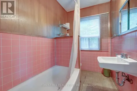 49 Leslie Street Wasaga Beach ON L9Z 2R3