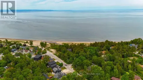 49 Leslie Street Wasaga Beach ON L9Z 2R3
