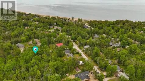 49 Leslie Street Wasaga Beach ON L9Z 2R3