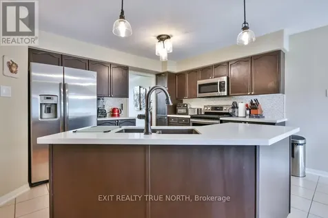 29 Old Hickory Lane Wasaga Beach ON L9Z 3B1