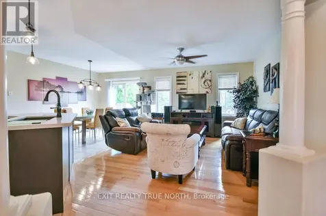 29 Old Hickory Lane Wasaga Beach ON L9Z 3B1